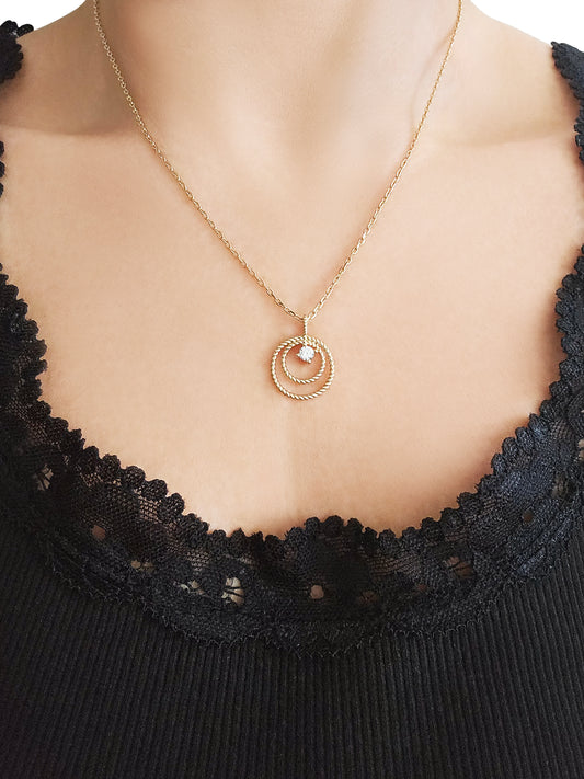 "Triad" hanger (excl. ketting)